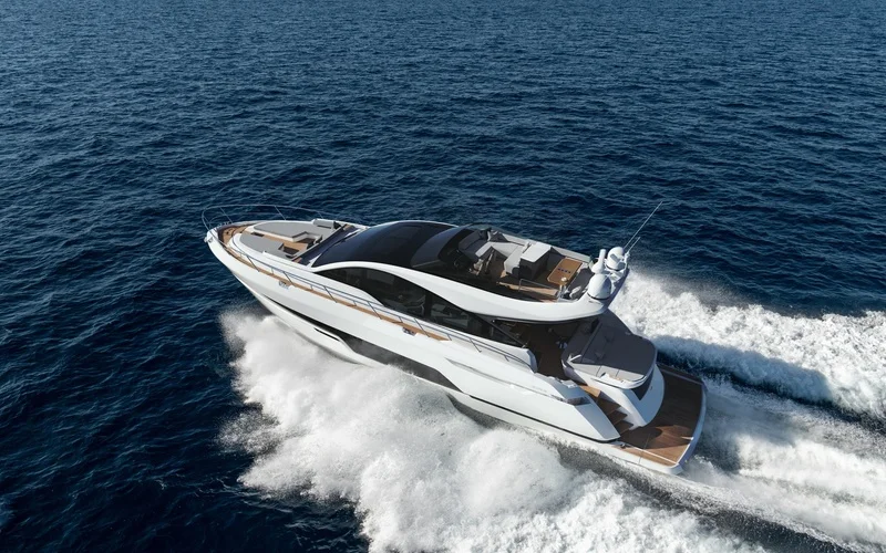Fairline Phantom 65 — photo 2
