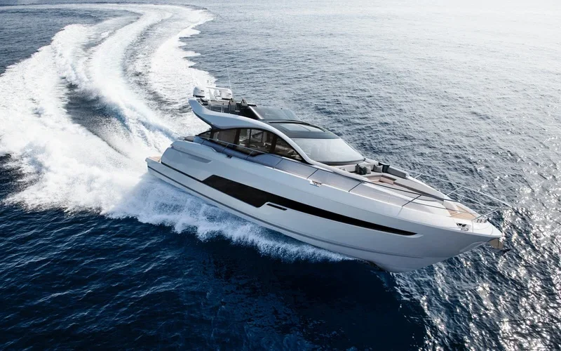 Fairline Phantom 65 — photo 1