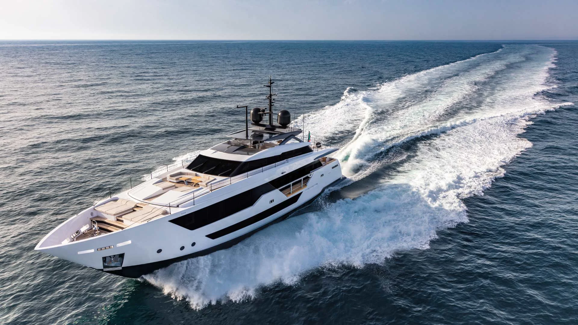 Custom Line Saetta 106 — photo 6