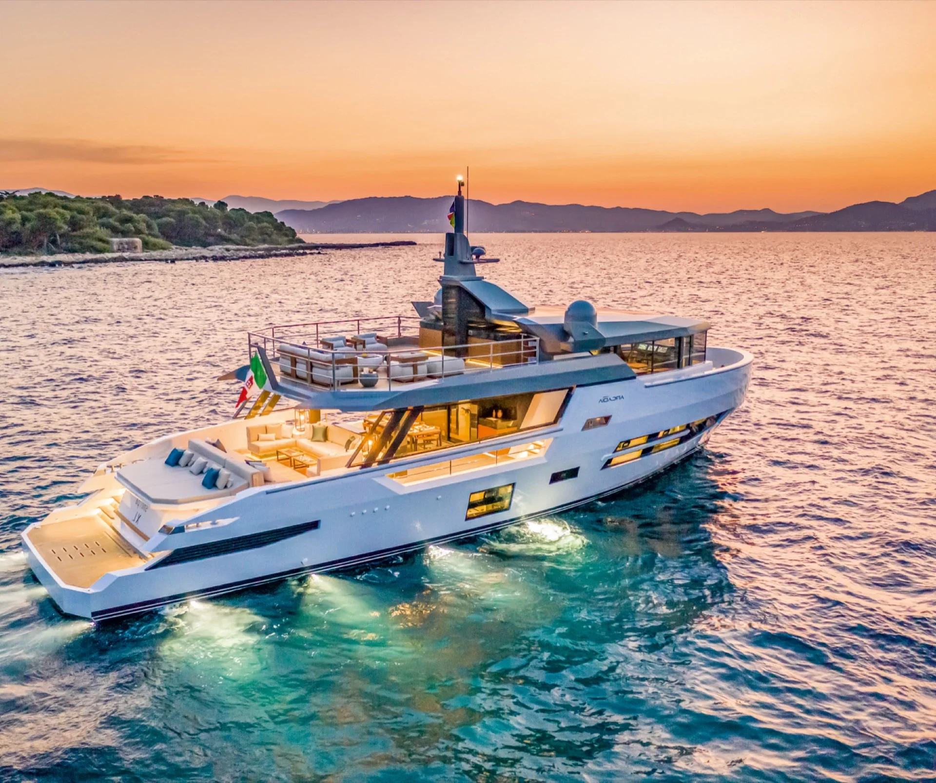 Arcadia yacht Sherpa 80 — photo 1