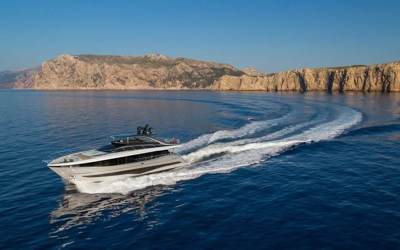 Princess Yachts Y95 — photo 2