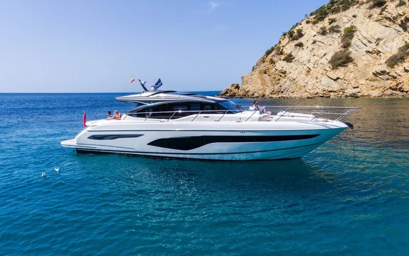 Princess Yachts V65 — photo 1