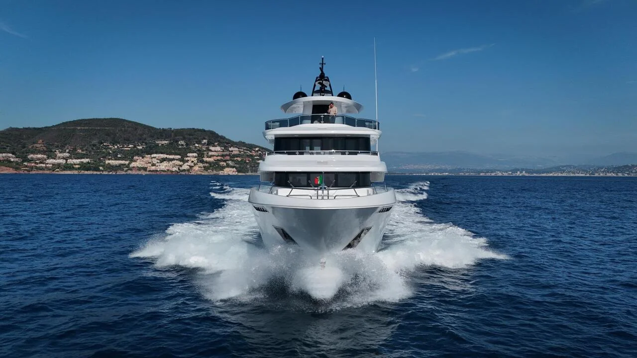 Canados Oceanic 143 Tri-Deck — photo 3