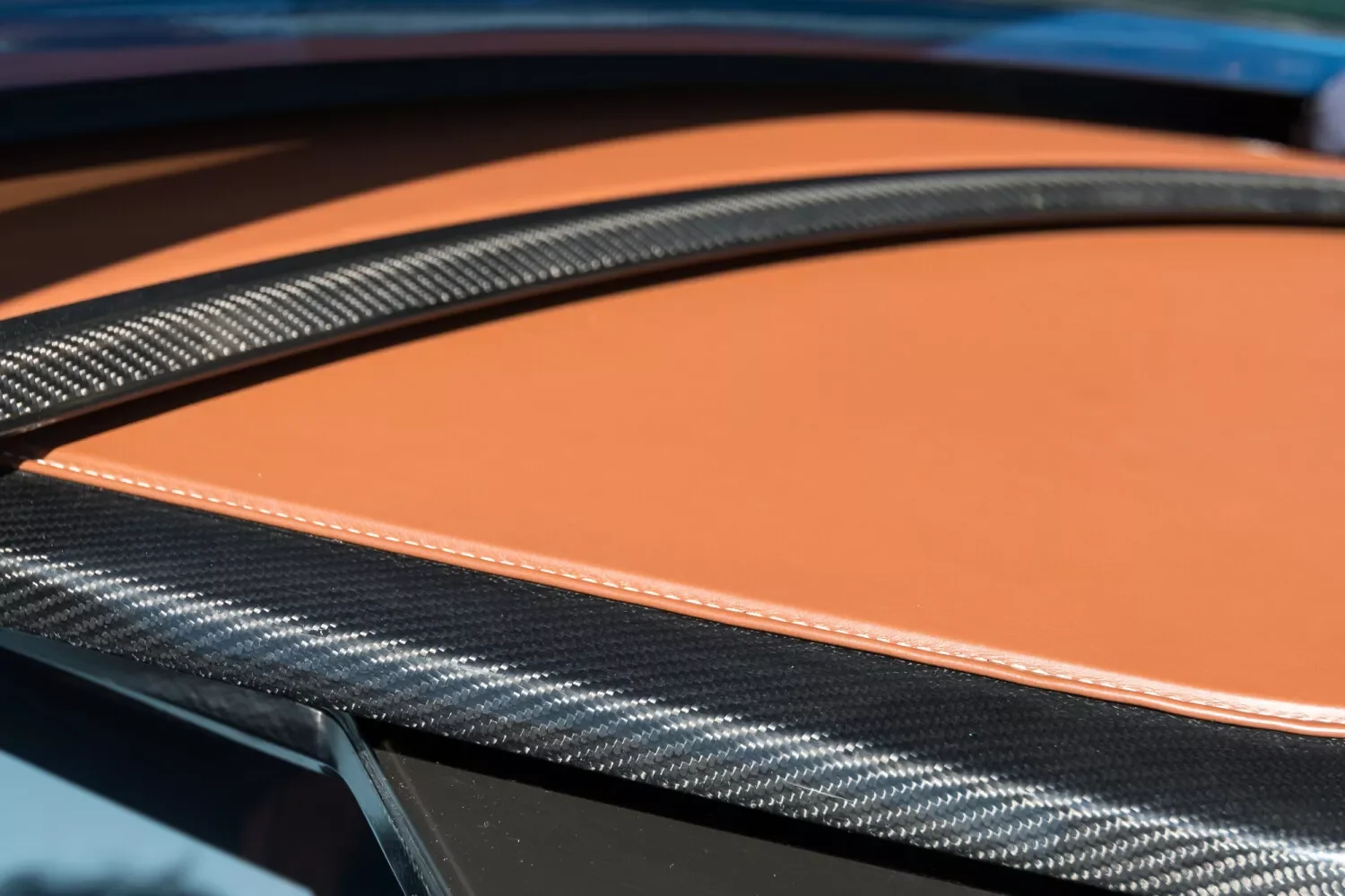 Aston Martin AM37 — photo 3