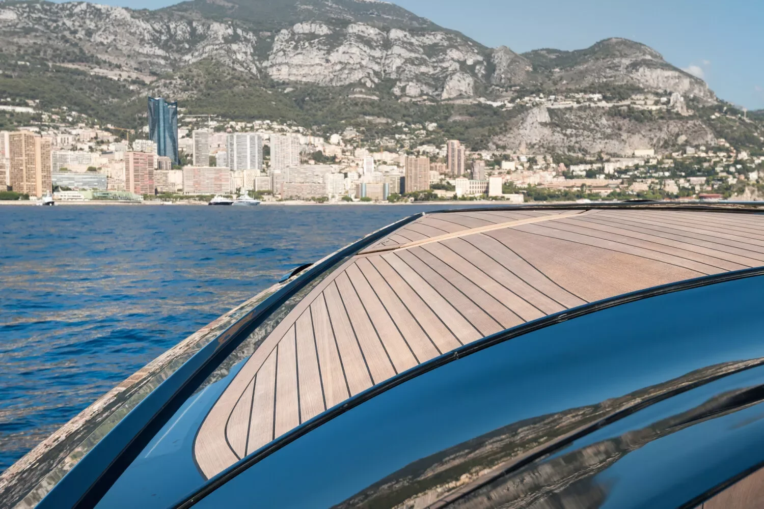 Aston Martin AM37 — photo 5