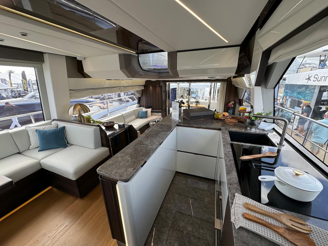 Aicon 70' Vivere — photo 8