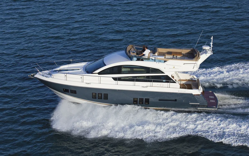 Fairline Squadron 50 — photo 4