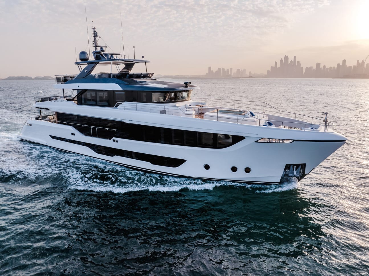 Majesty Yachts Majesty 112 — photo 1