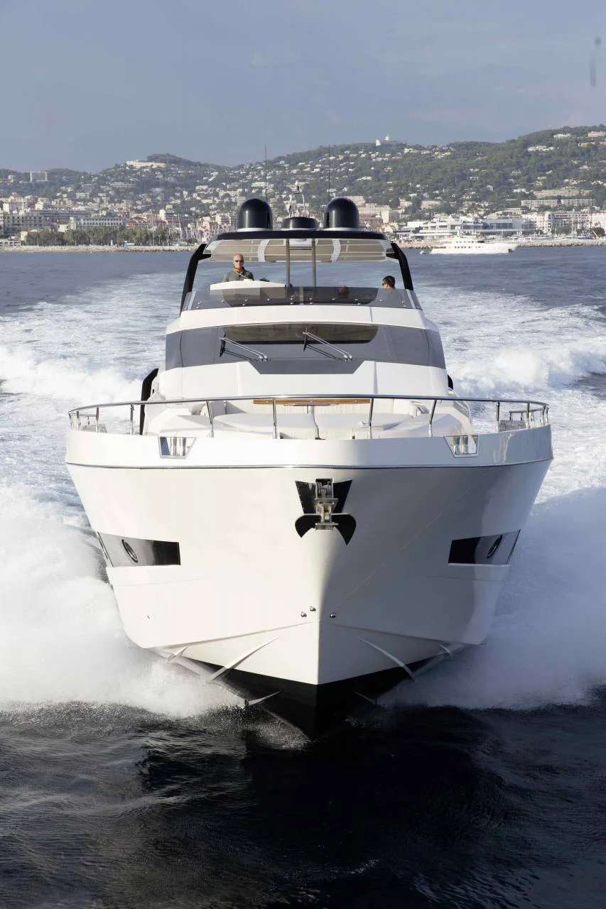 Cayman Yachts F920 — photo 3