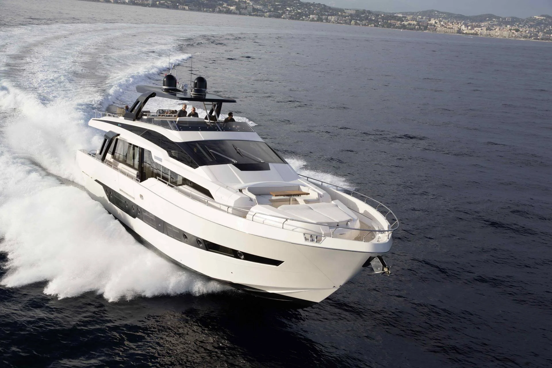 Cayman Yachts F920 — photo 9