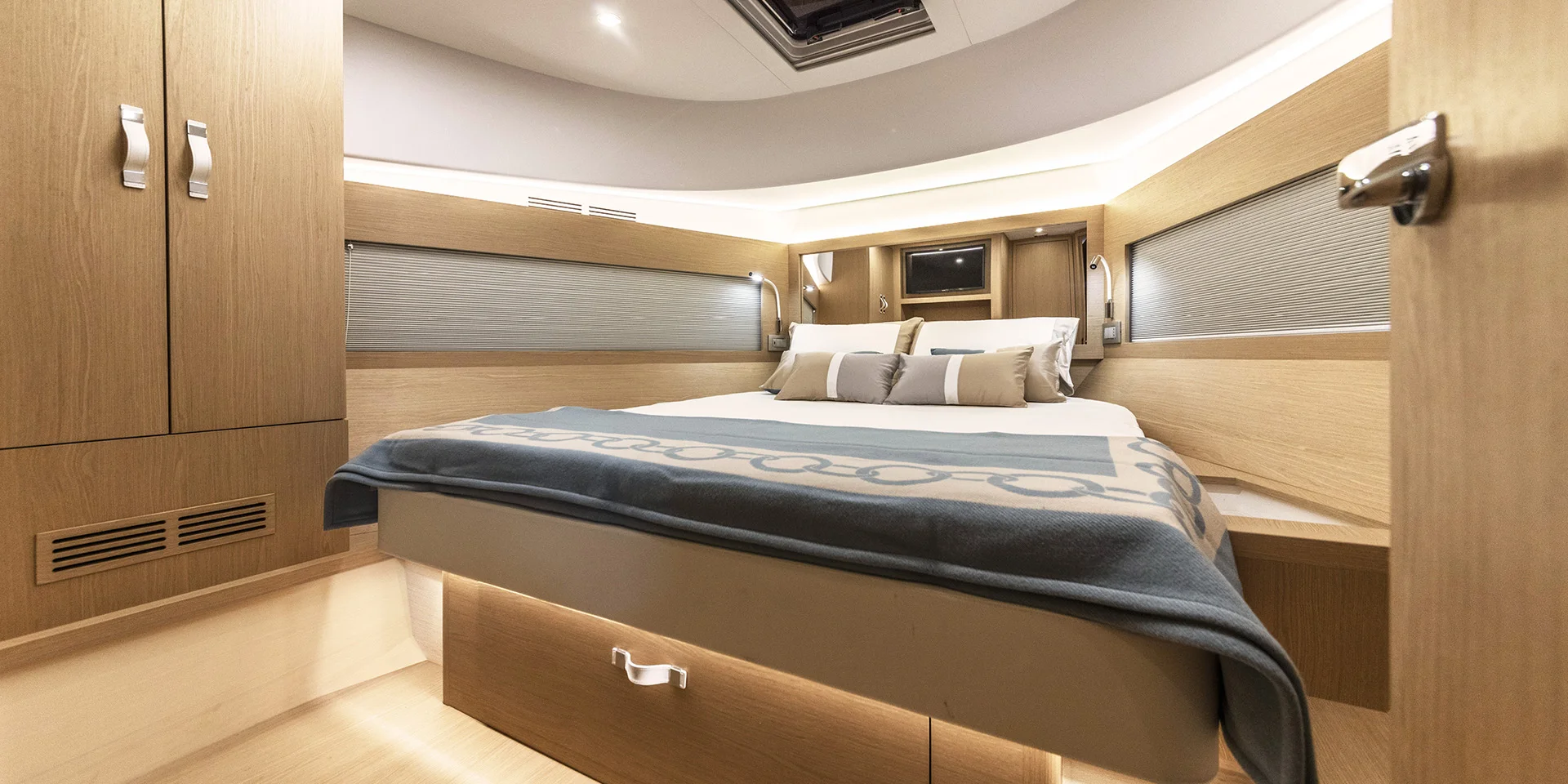 Solaris Power Yachts 48 Open — photo 2