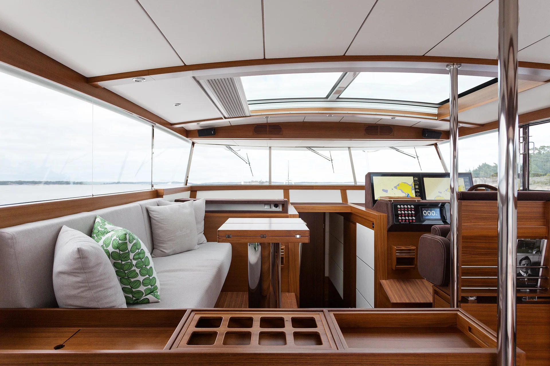 Delta Powerboats 54 ips — photo 5