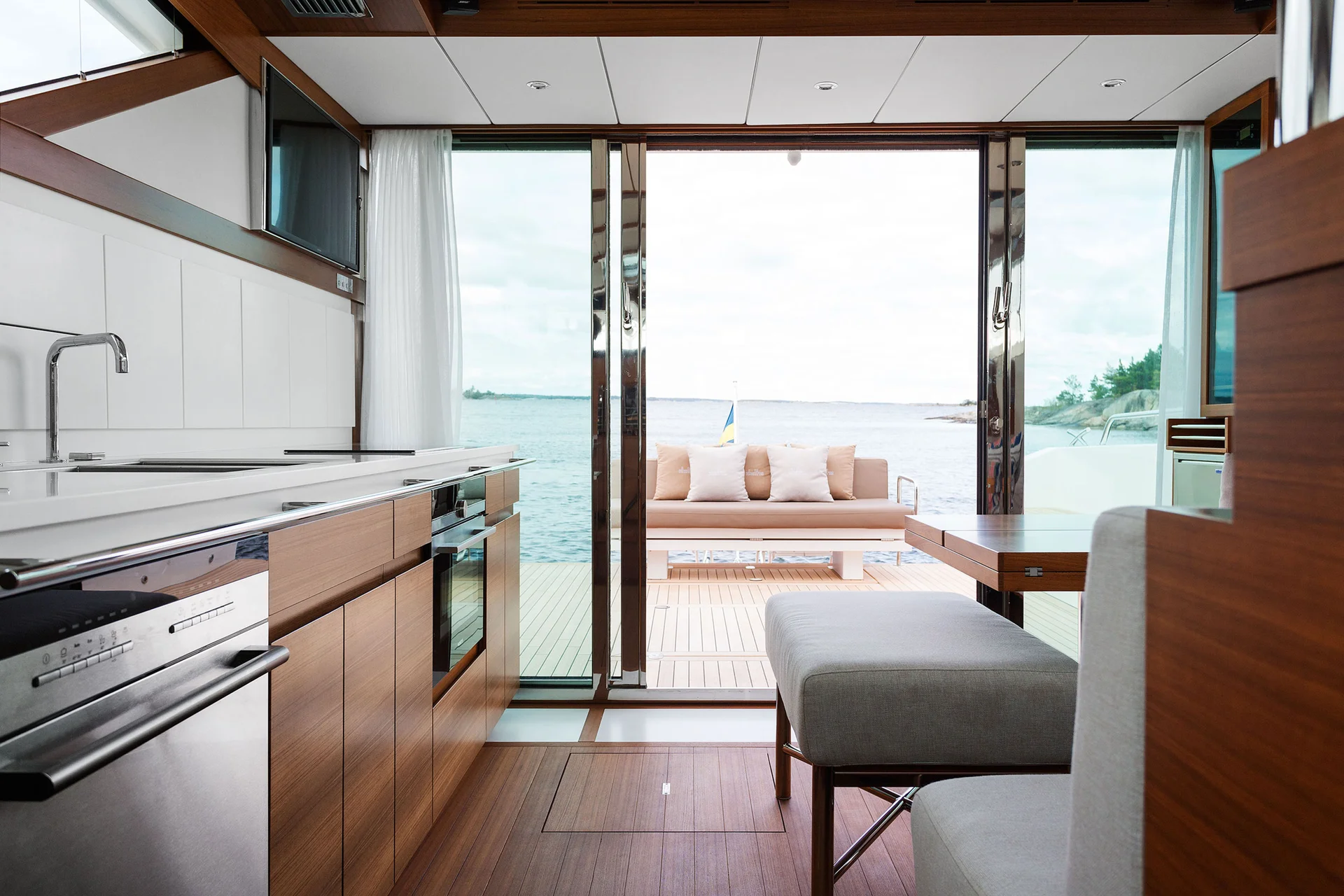 Delta Powerboats 54 ips — photo 7
