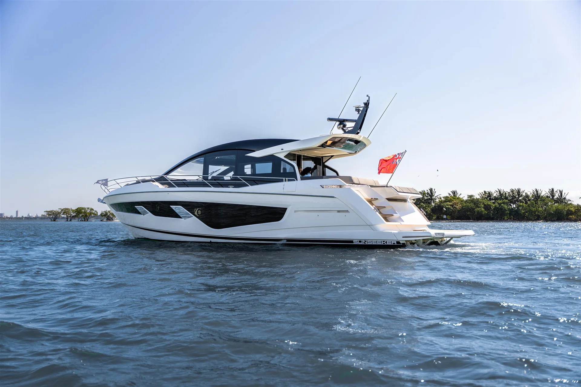 Sunseeker Predator 65 — photo 4
