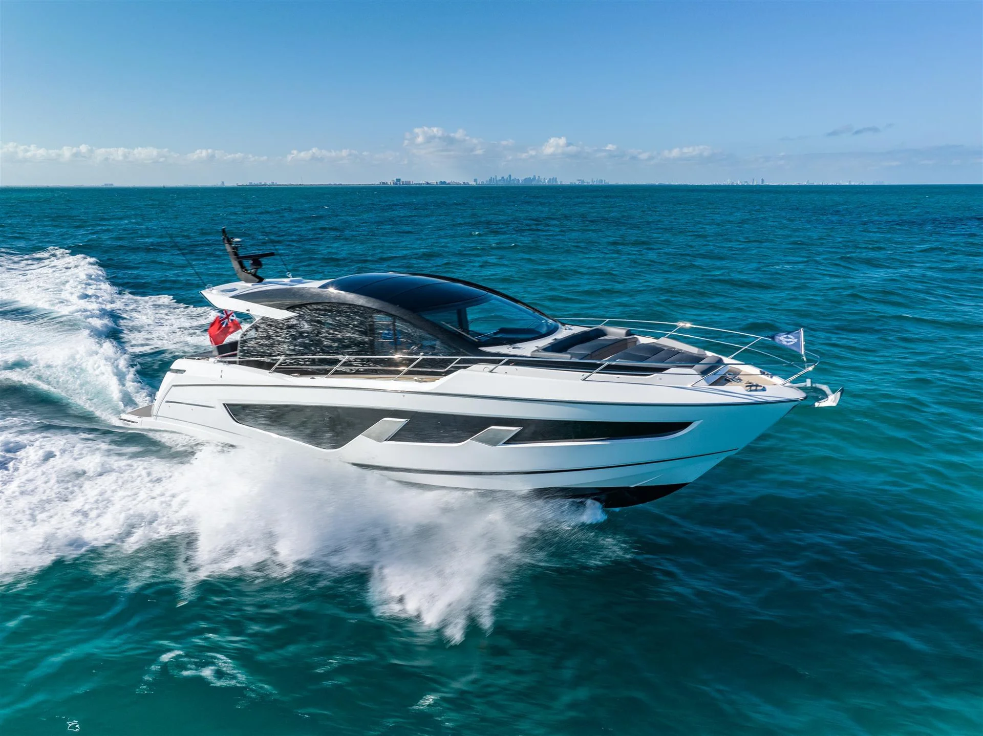 Sunseeker Predator 65 — photo 3