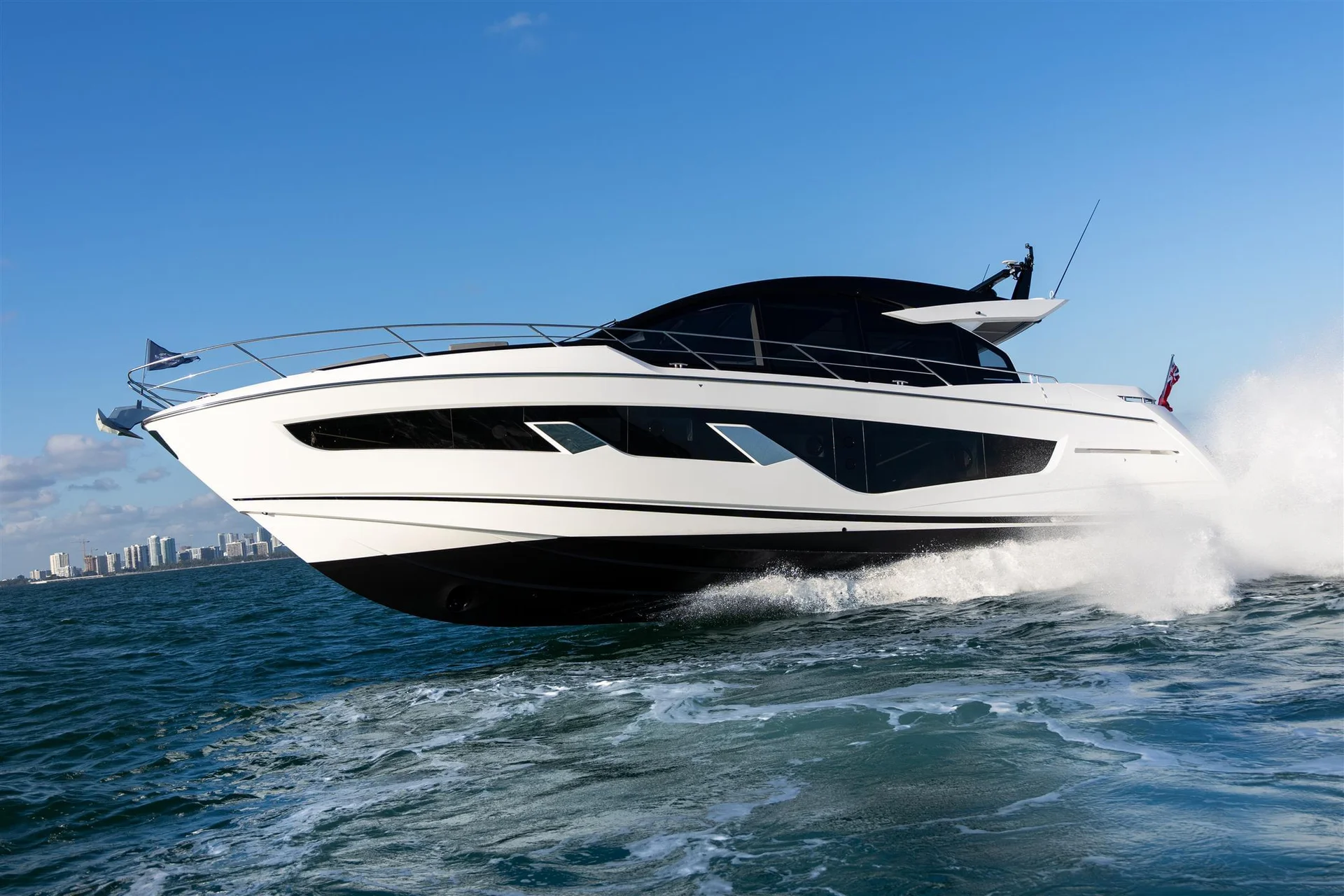 Sunseeker Predator 65 — photo 10