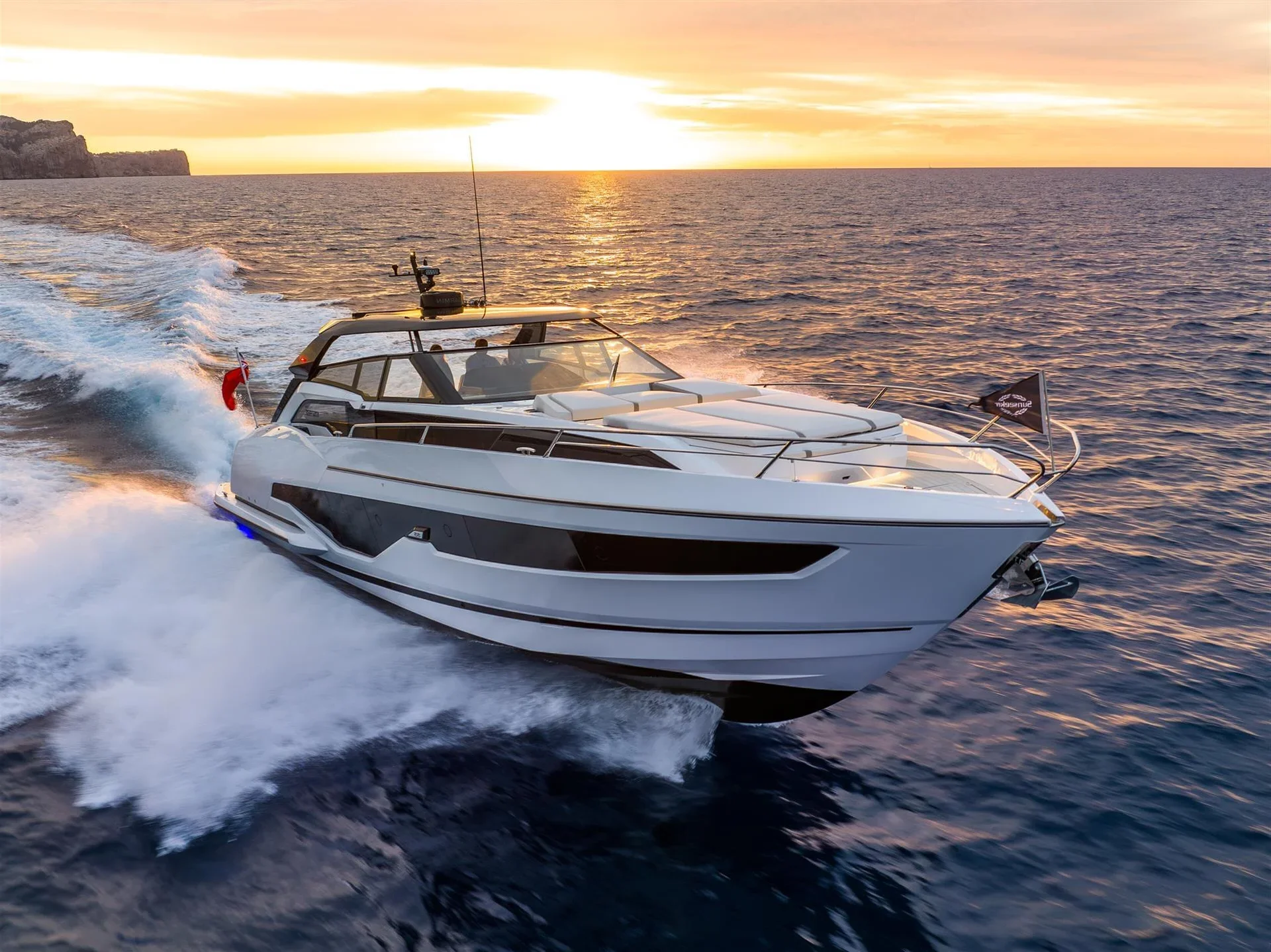 Sunseeker Superhawk 55 — photo 1