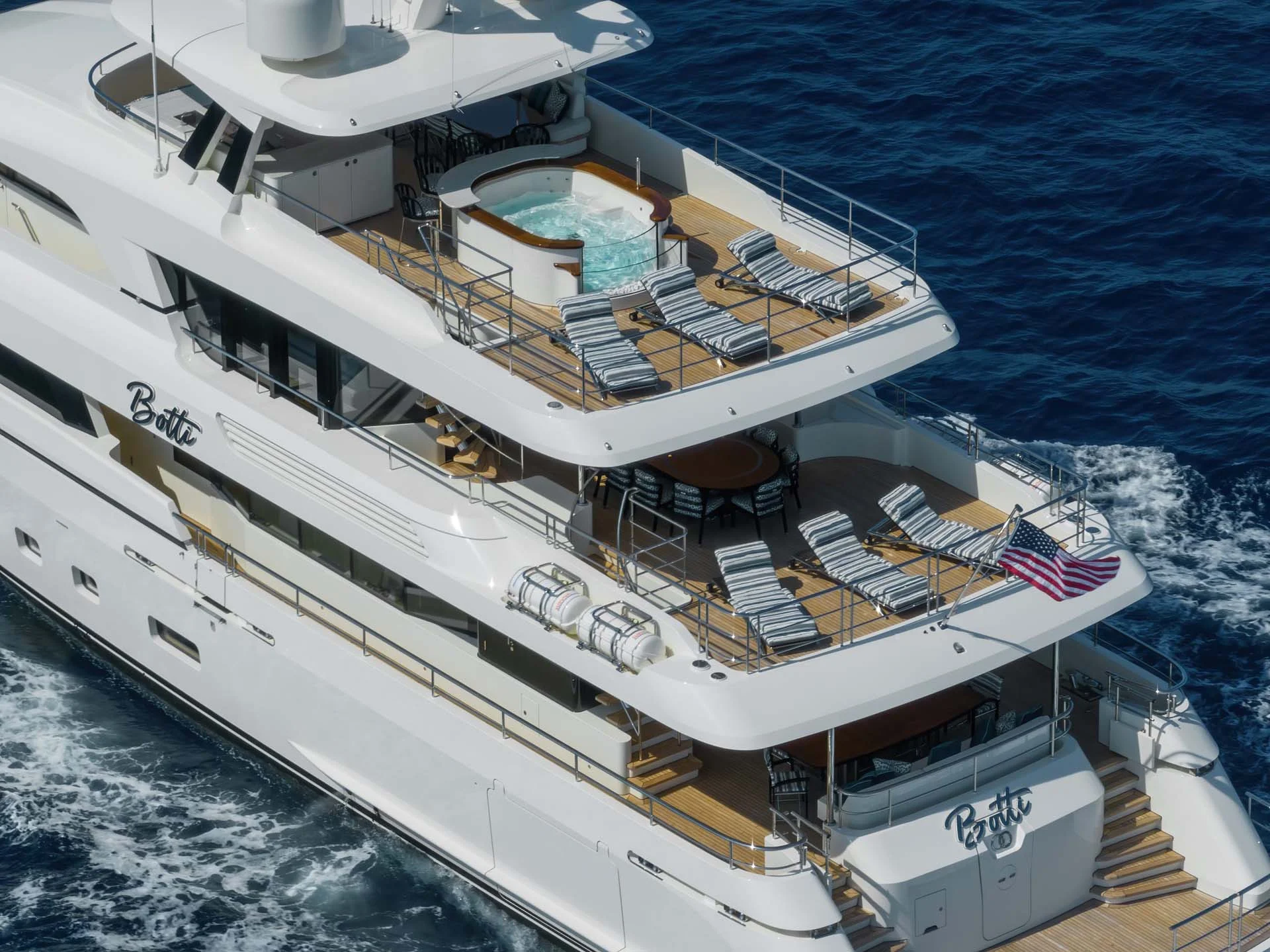 Moonen Shipyards Moonen 122 — photo 7