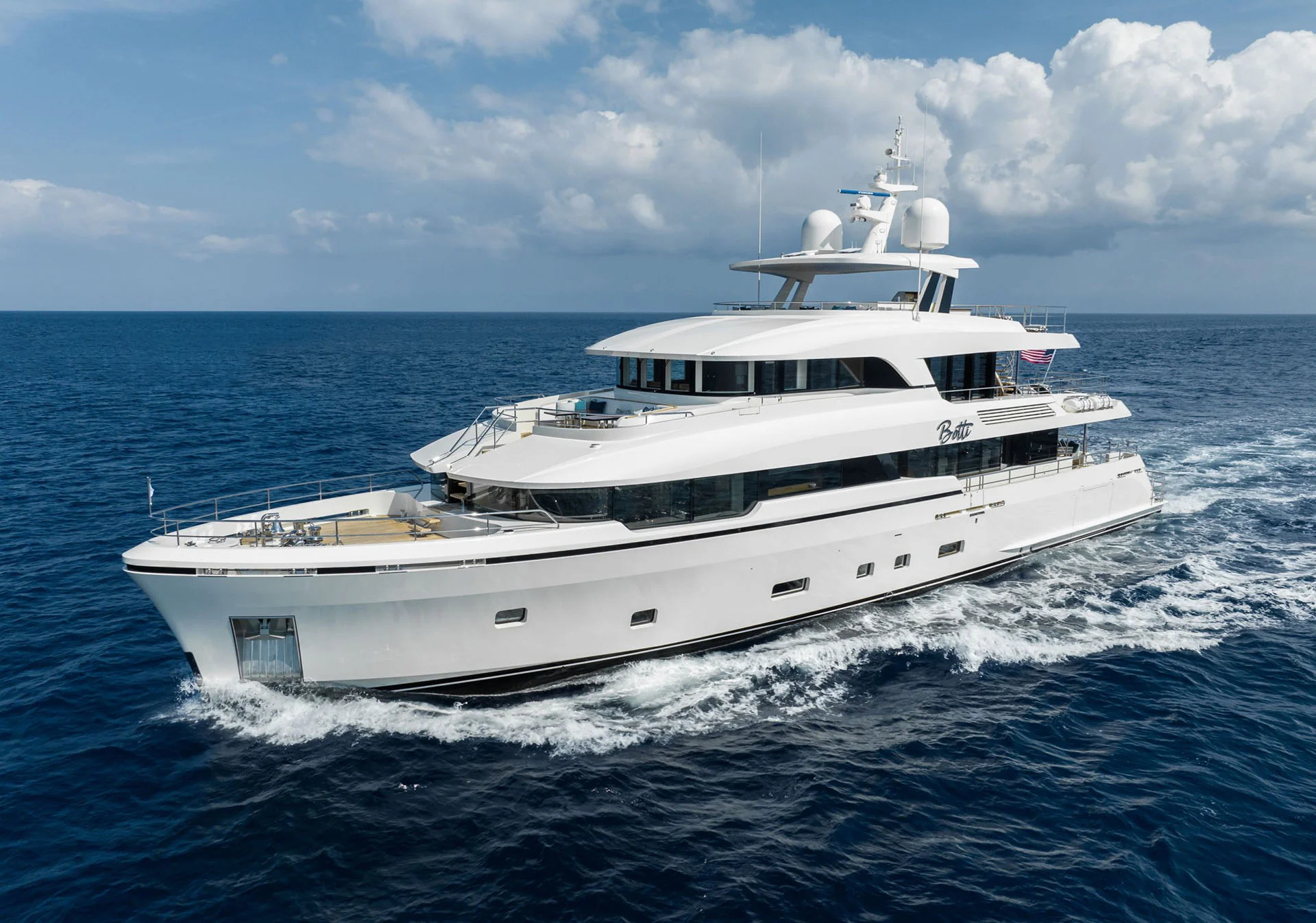 Moonen Shipyards Moonen 122 — photo 6