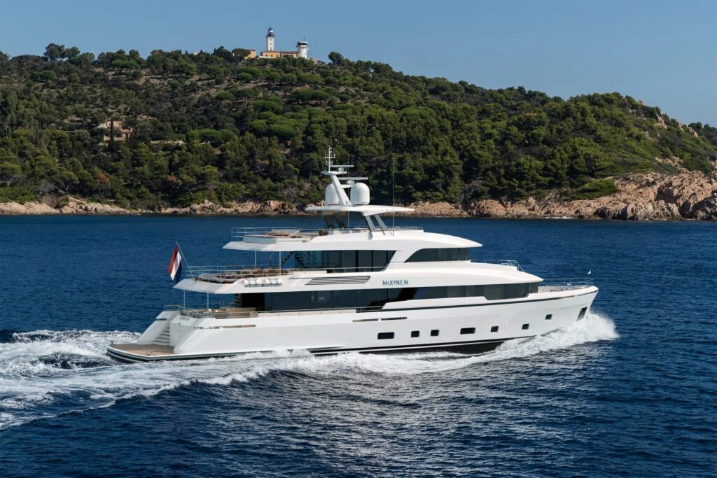 Moonen Shipyards Moonen 122 — photo 1