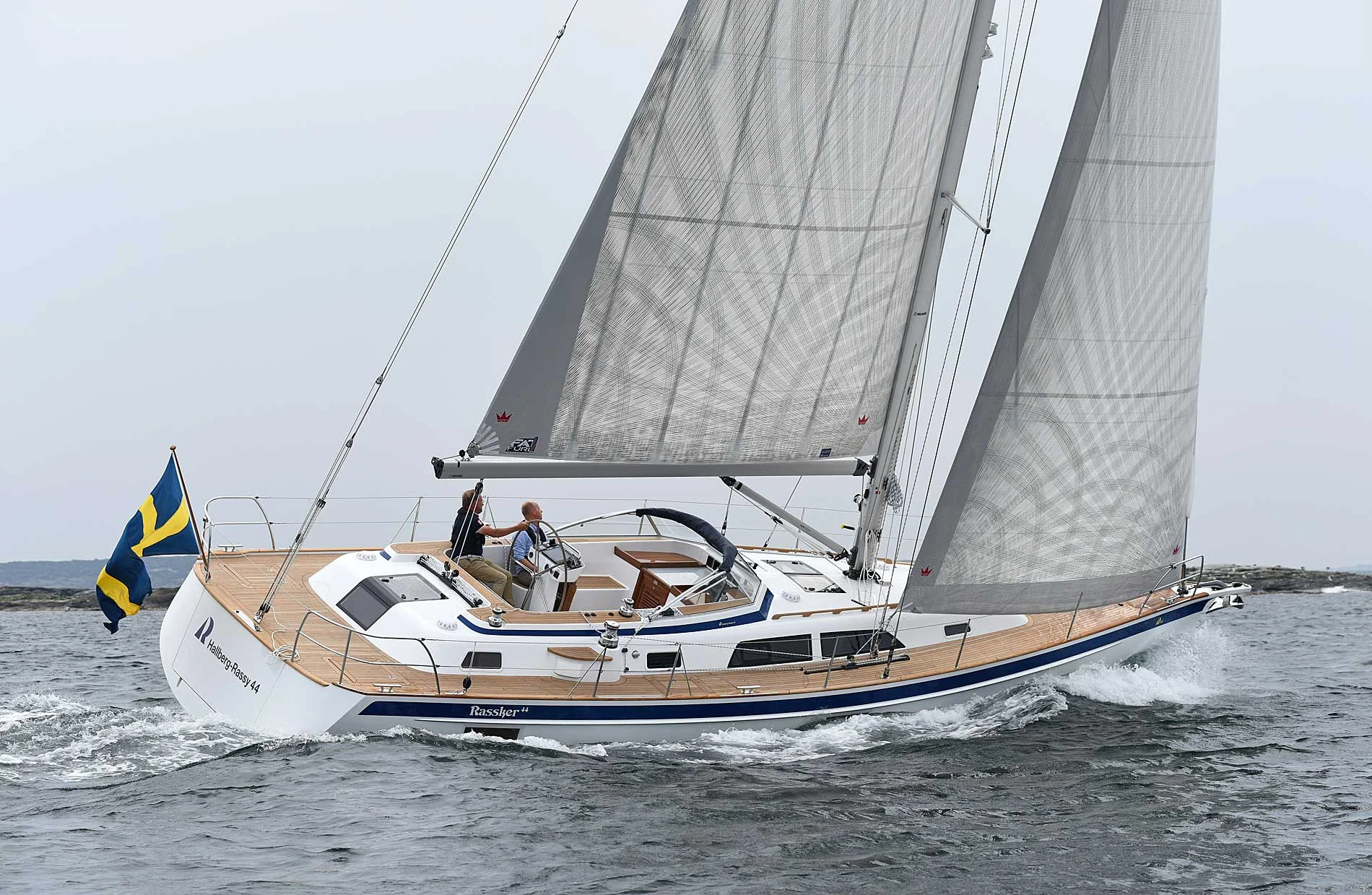 Hallberg-rassy 44 — photo 1