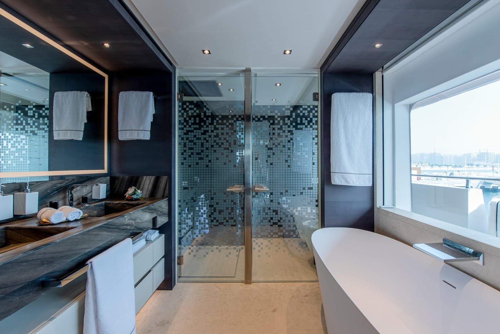 Majesty Yachts Majesty 175 — photo 4