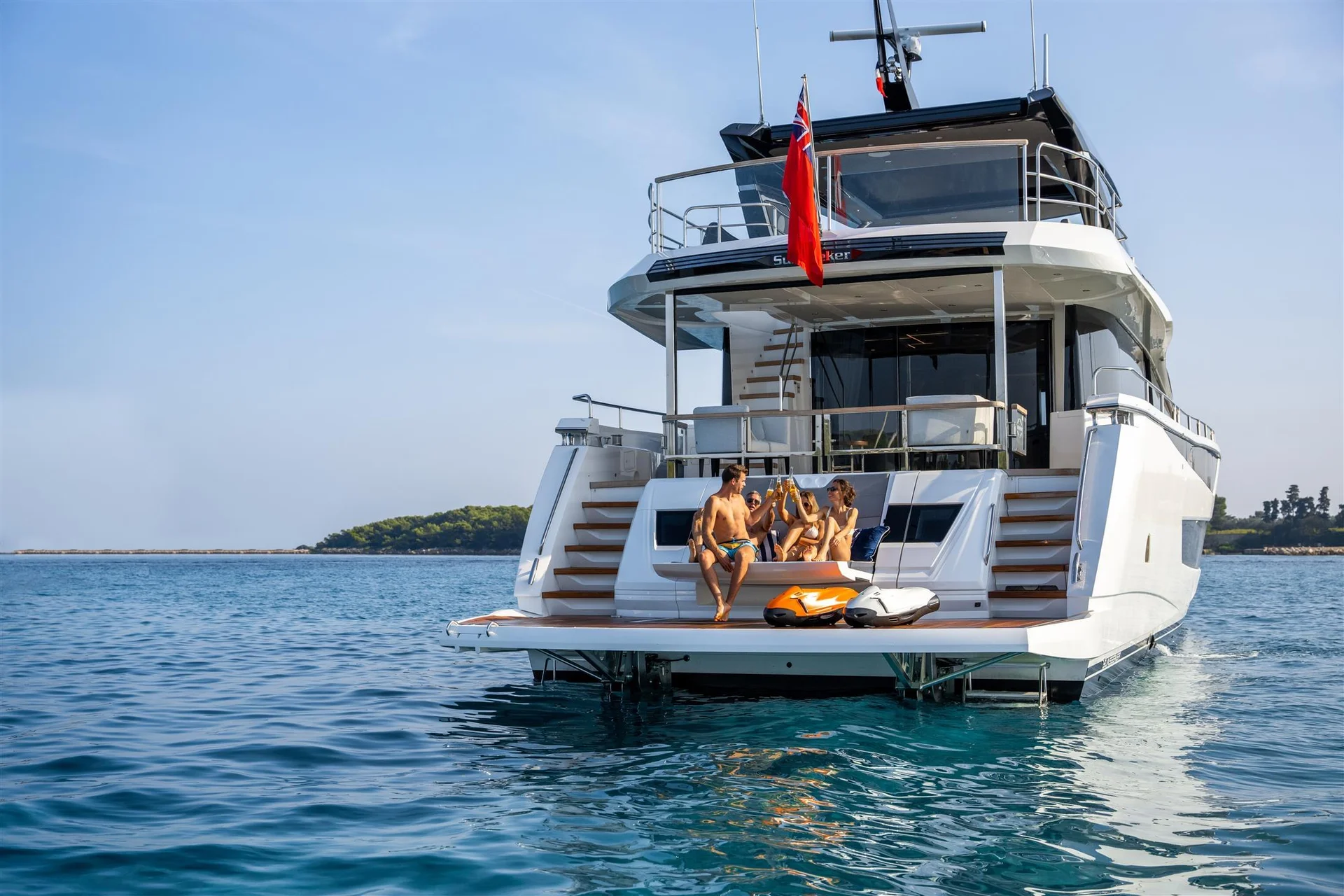 Sunseeker 88 Yacht — photo 2