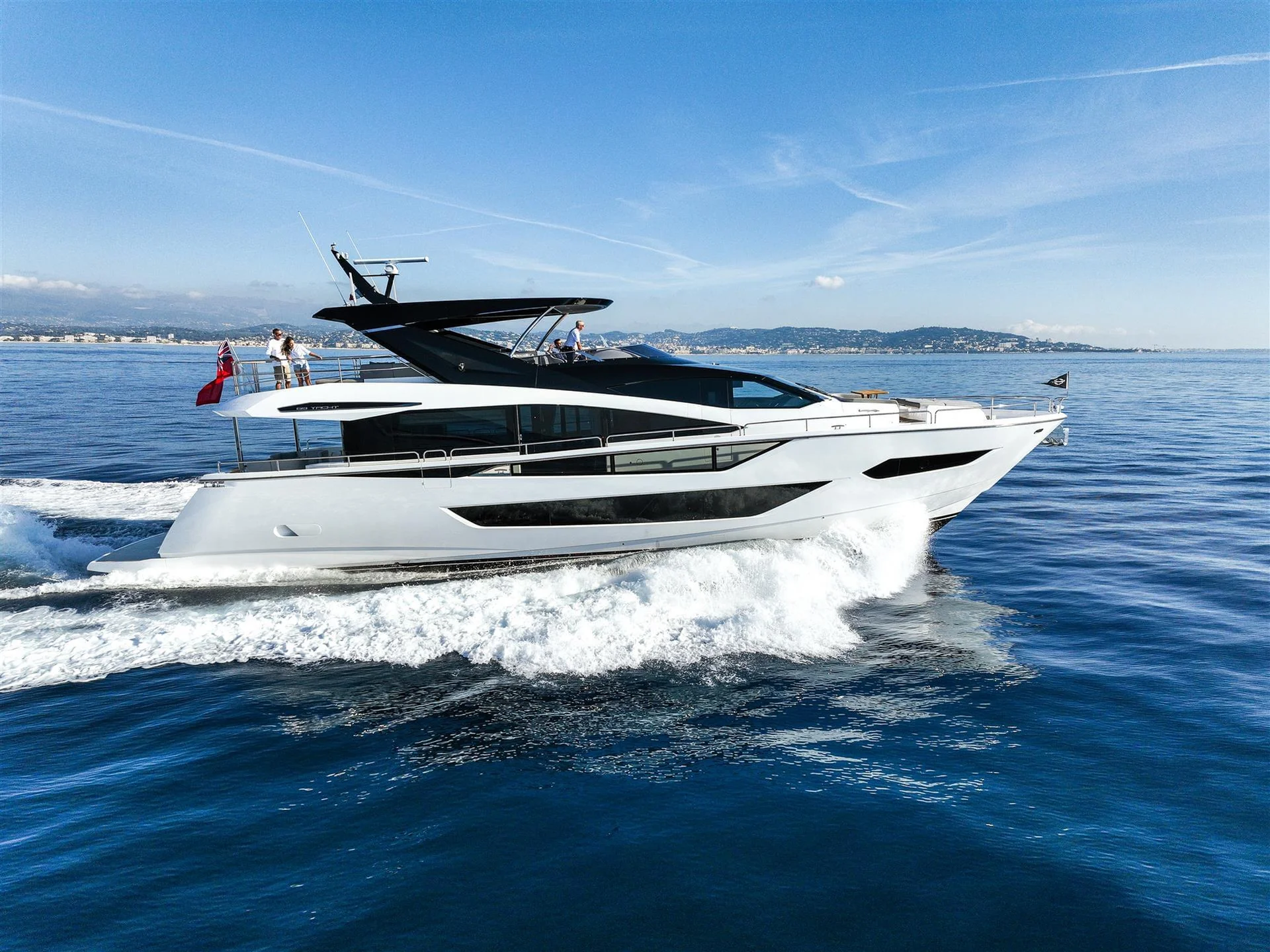 Sunseeker 88 Yacht — photo 1