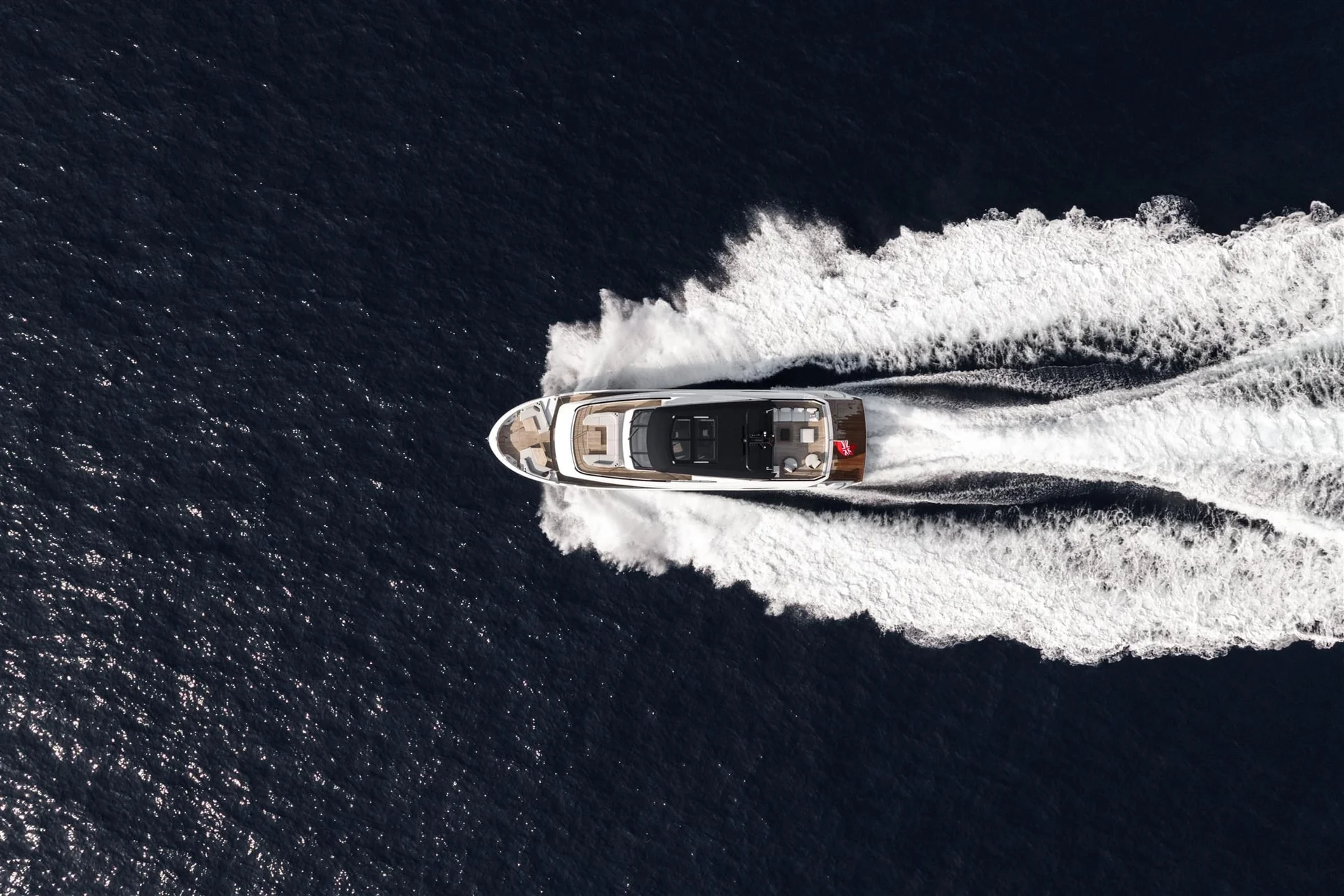Sunseeker 82 Ocean Enclosed — photo 5