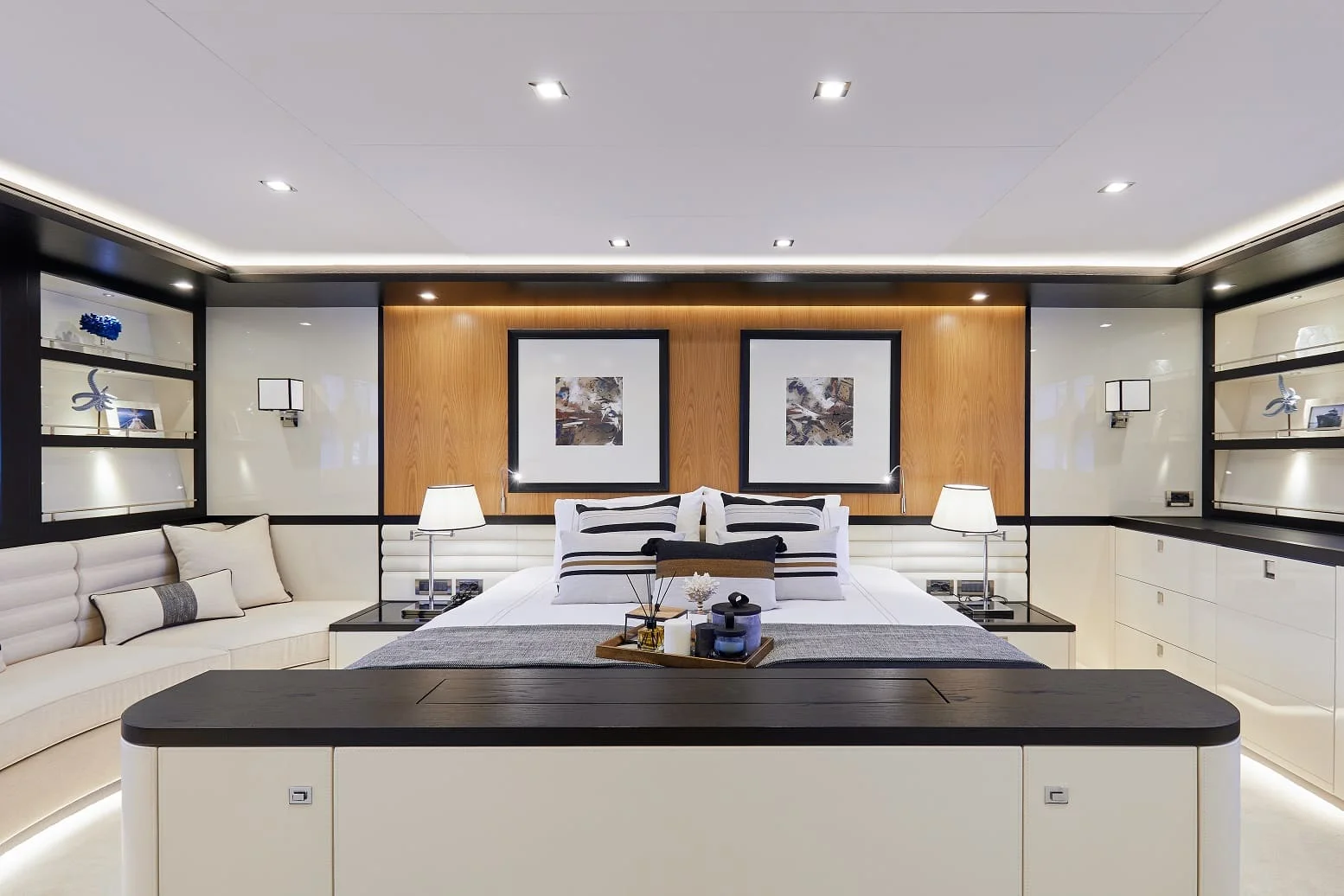 Bering Yachts B77 — photo 4