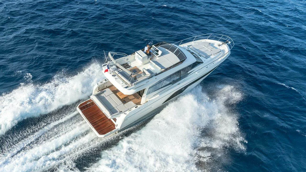 Prestige Yachts Prestige 590 — photo 2