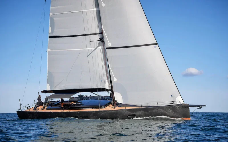 Y Yachts Y8 — photo 1