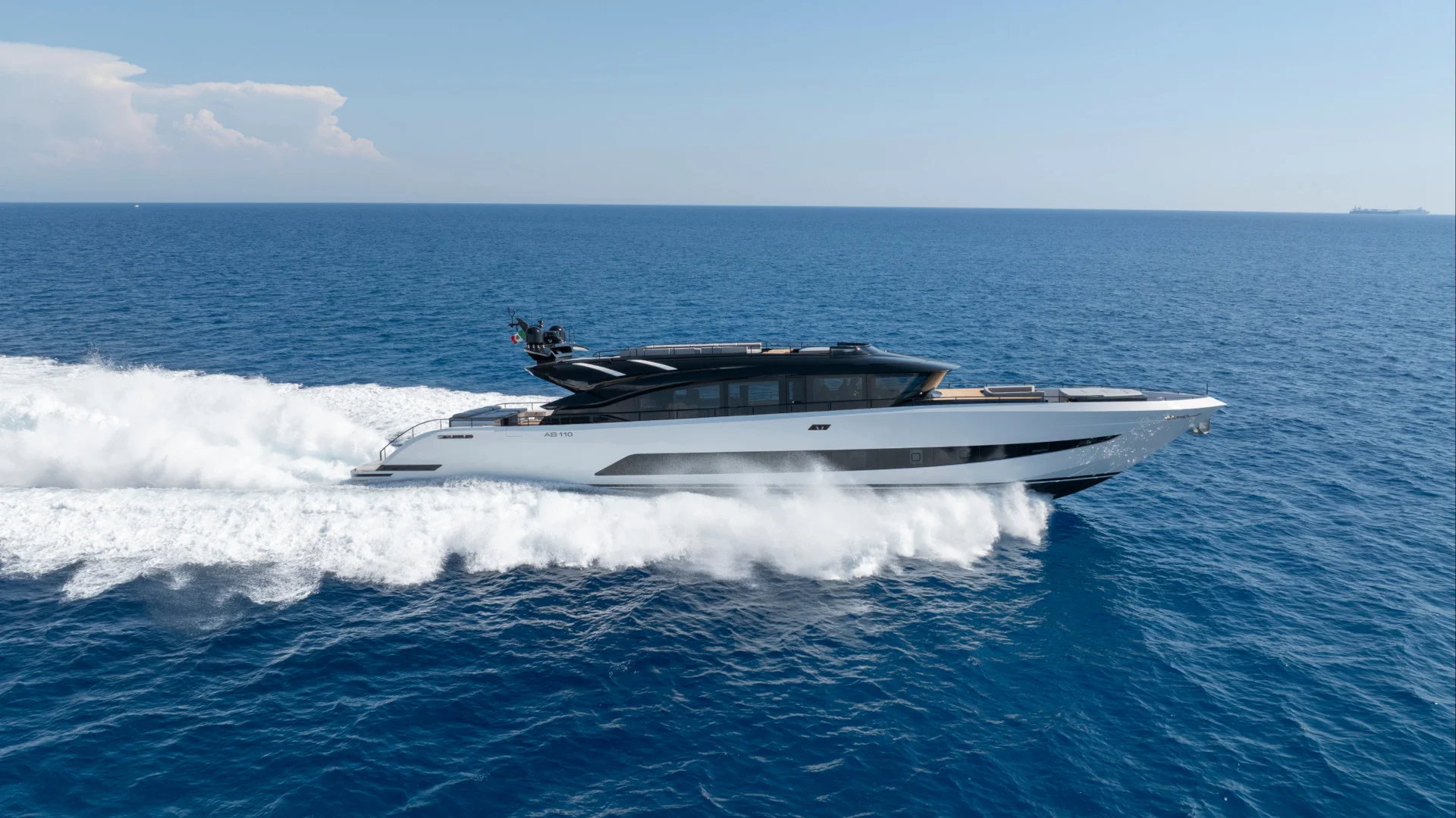 AB Yachts AB 110 — photo 4