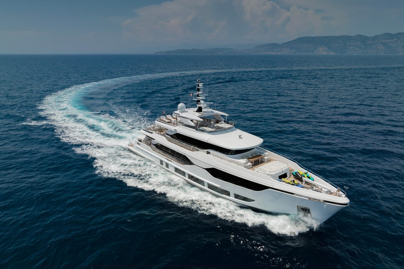 Majesty Yachts Majesty 120 — photo 1
