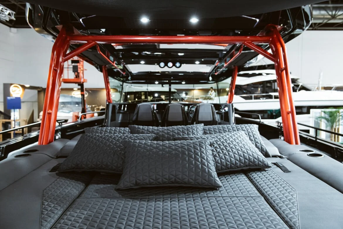 Brabus Marine Shadow 1200 Cross Top — photo 9
