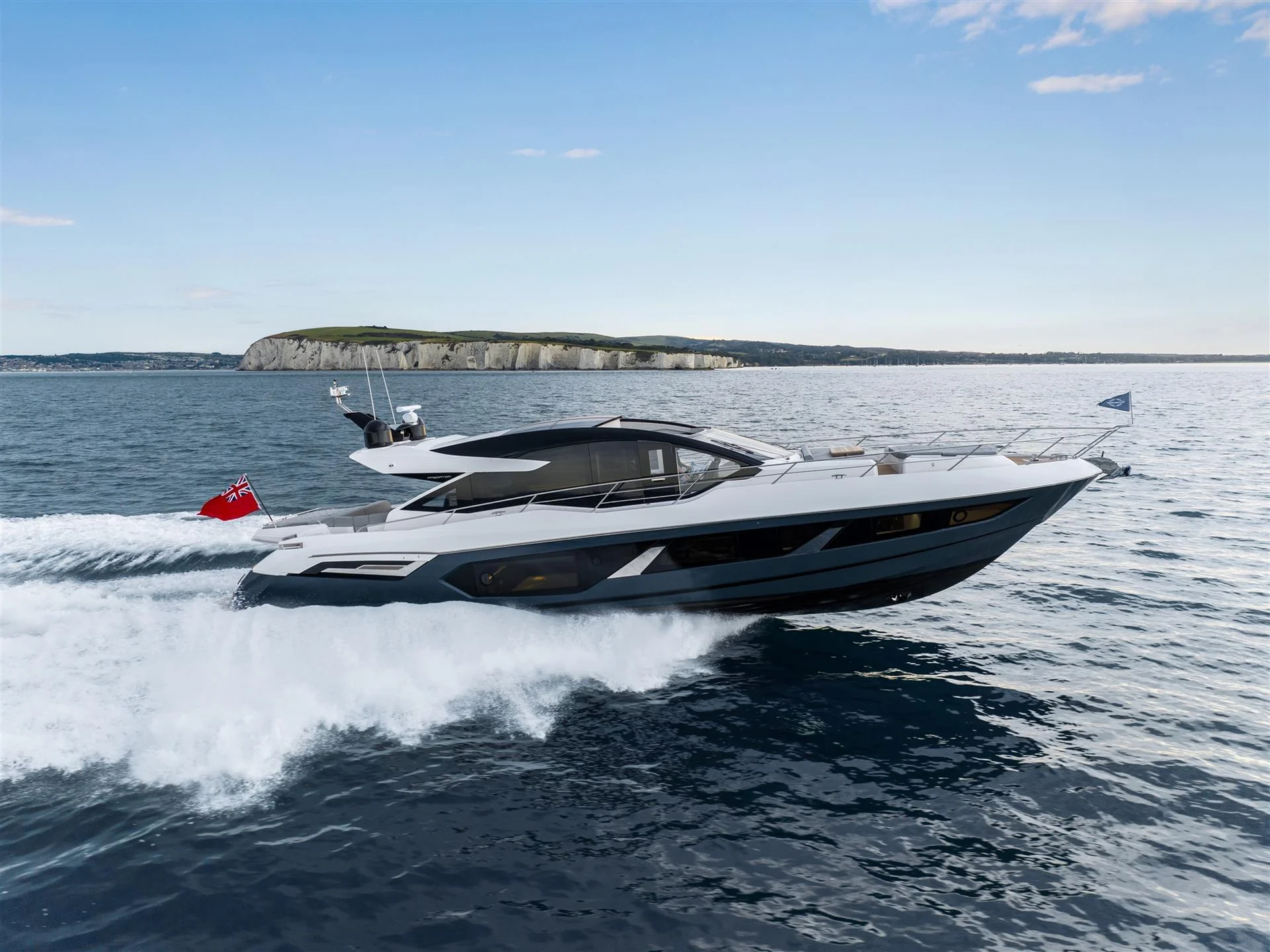Sunseeker Predator 75 — photo 1