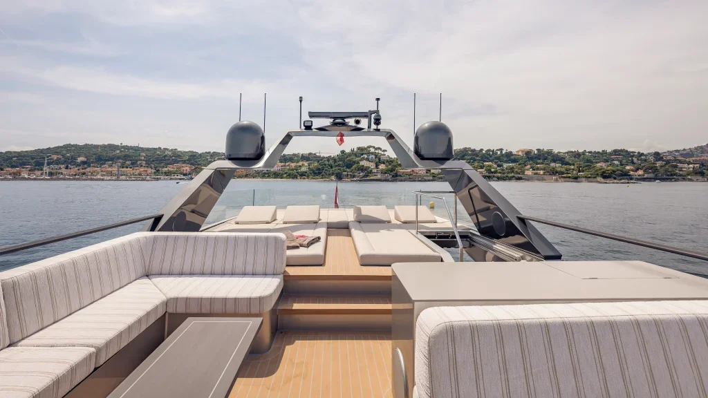 St-Barth Yachting St-Barth 85 Fly — photo 9