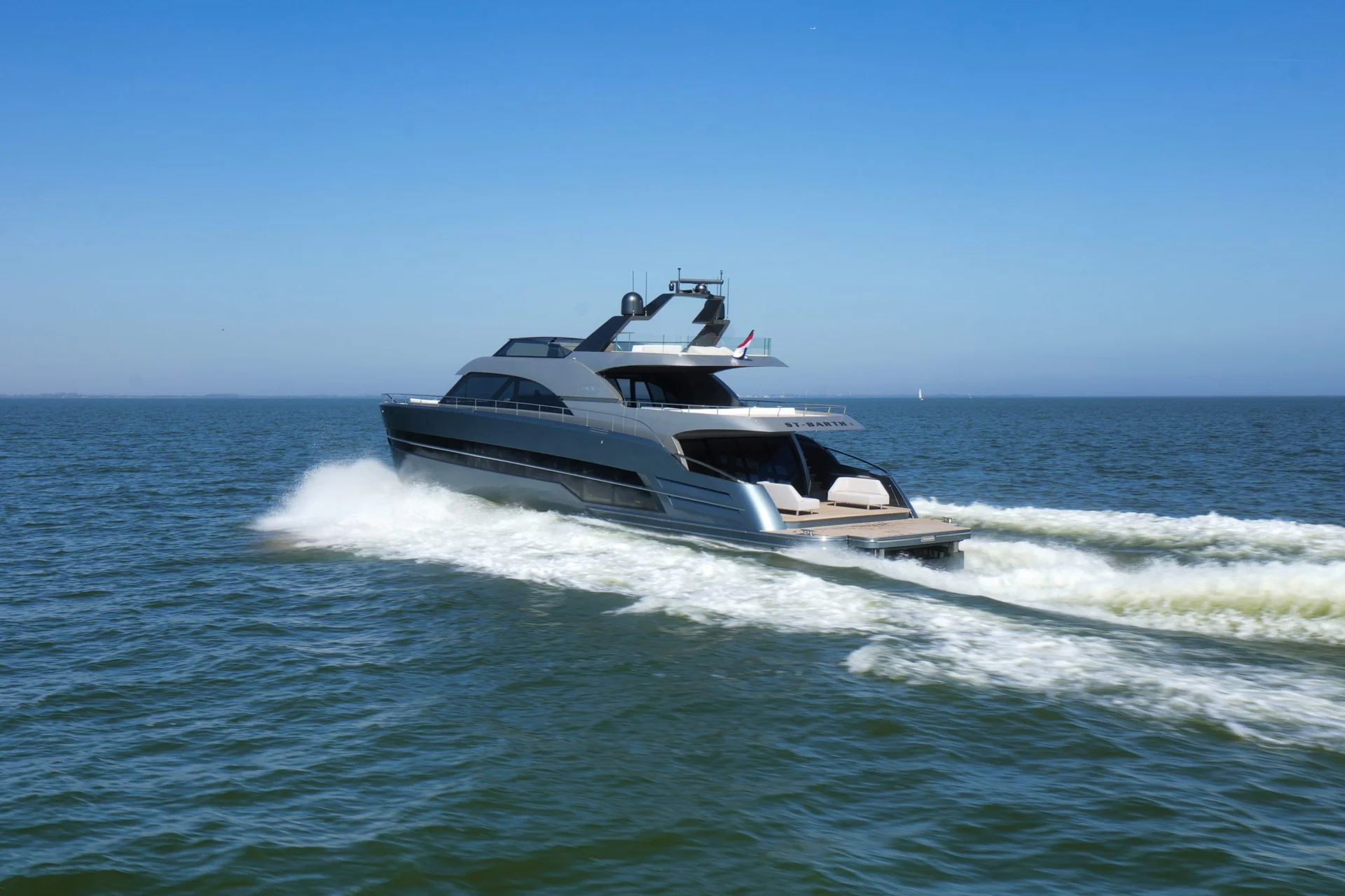St-Barth Yachting St-Barth 85 Fly — photo 2