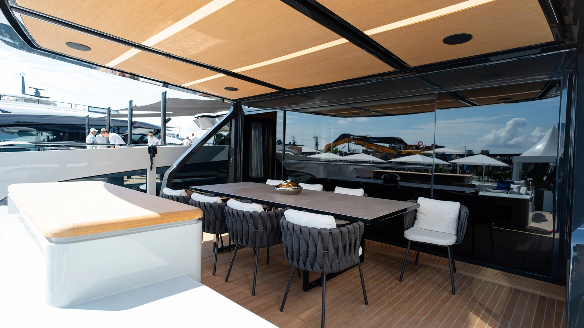 Extra yachts X90 Fast — photo 2