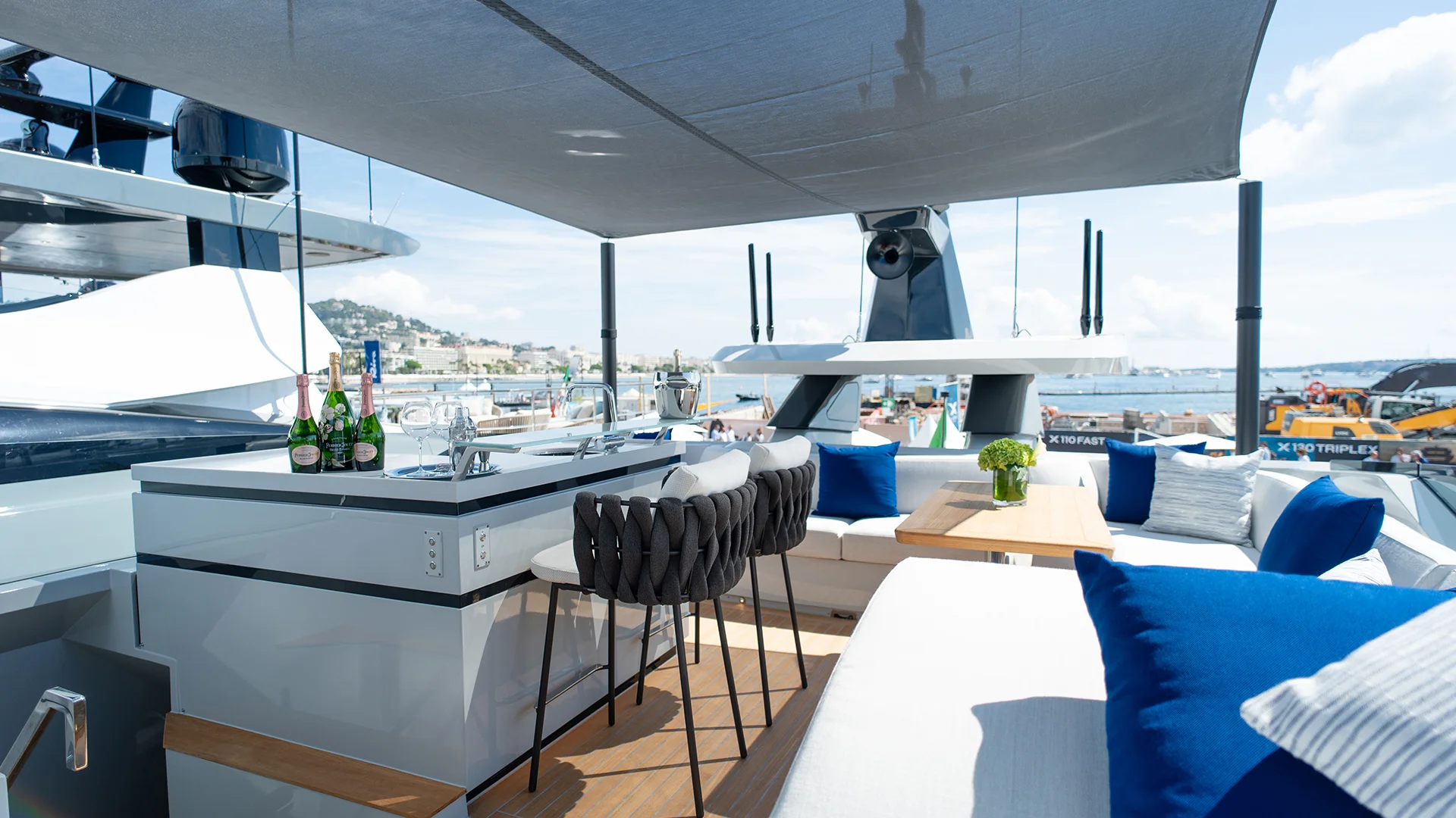 Extra yachts X90 Fast — photo 3