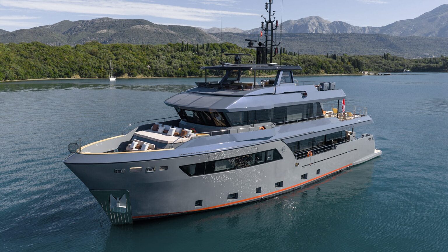 Cantiere Delle Marche Explorer Yachts Darwin Class 115 — photo 8