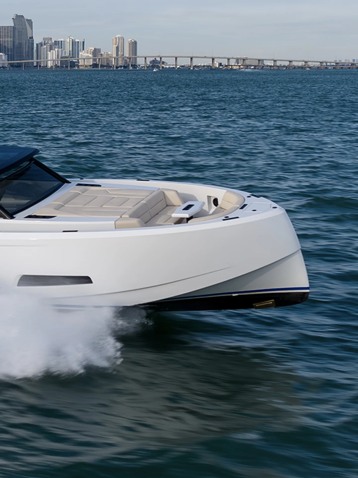 Vanquish Yachts VQ45 Veloce — photo 9