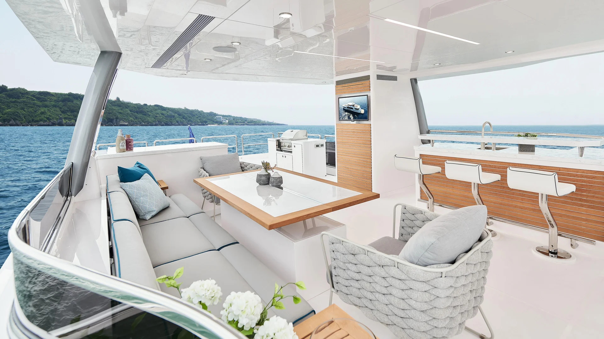 Horizon Yachts FD75 — photo 8