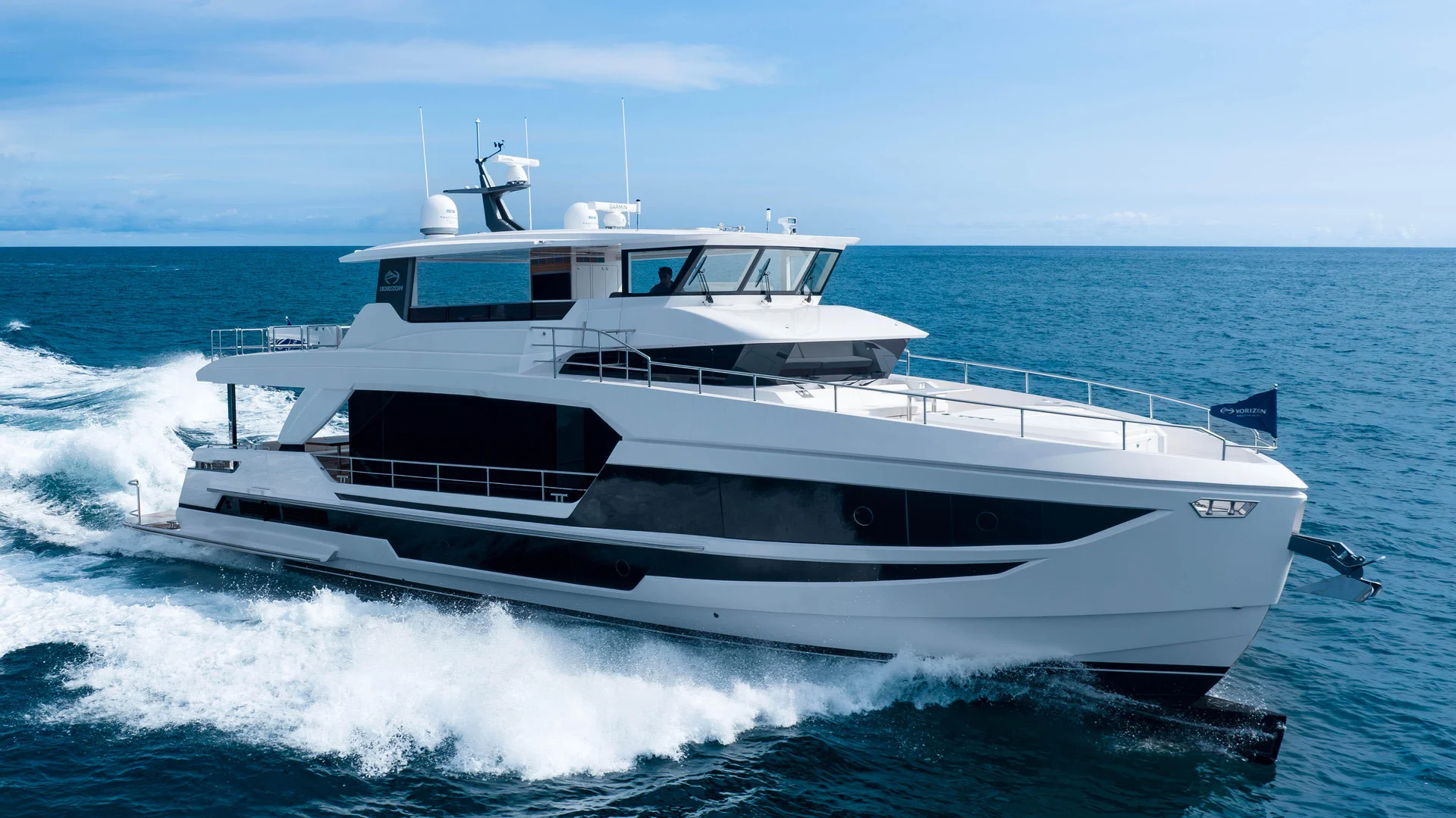 Horizon Yachts FD75 — photo 1