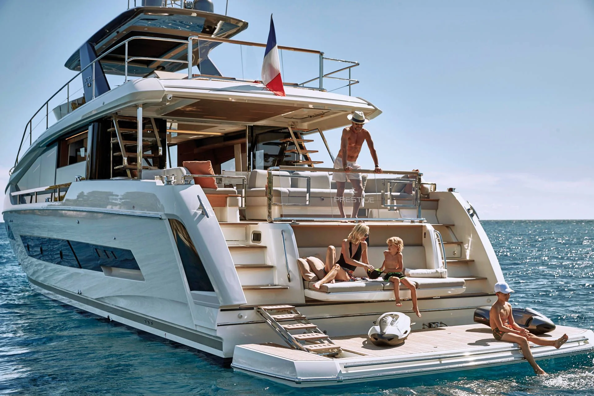 Prestige Yachts X70 — photo 10