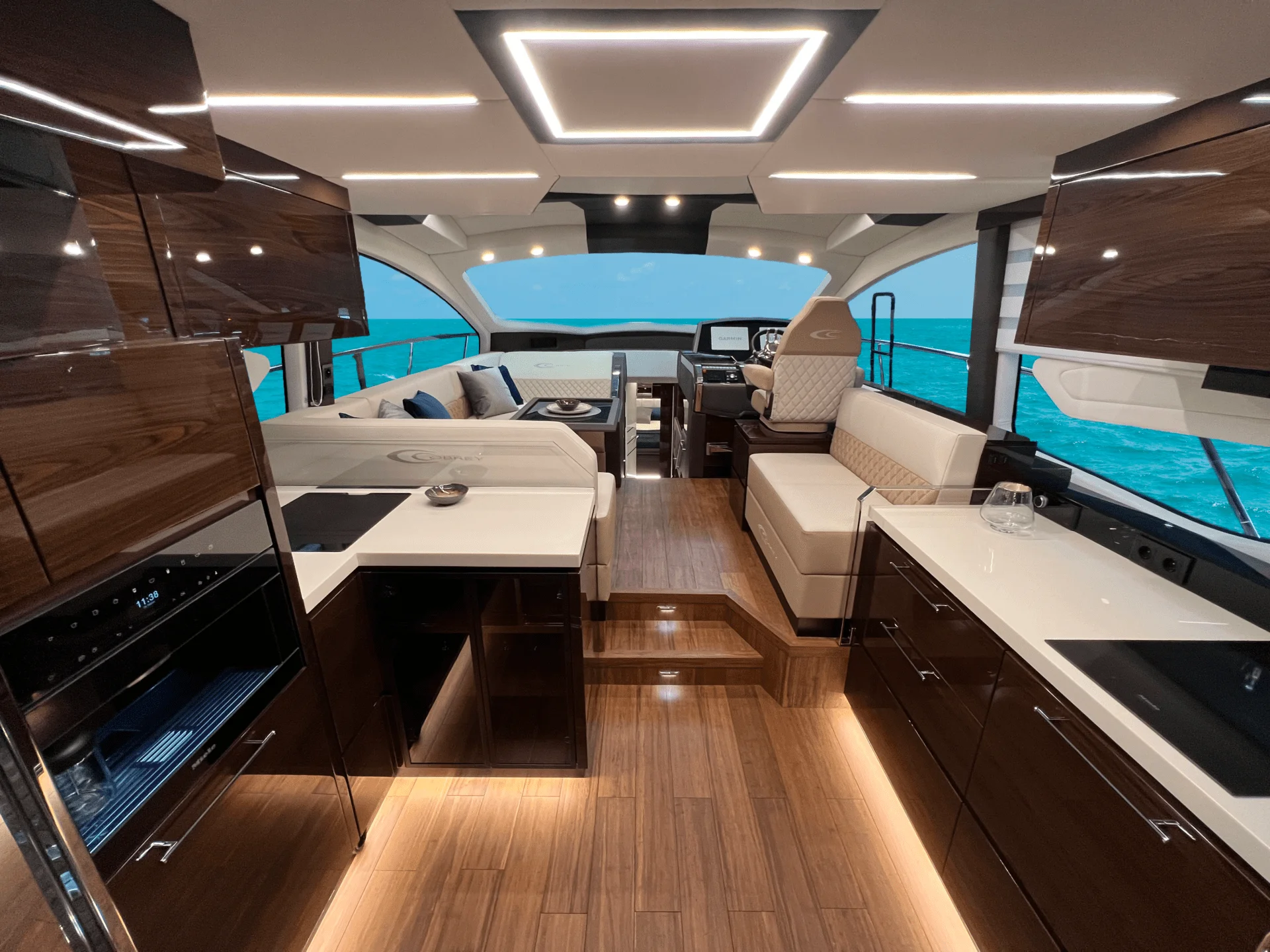 Cobrey Yachts Cobrey 50 FLY — photo 2