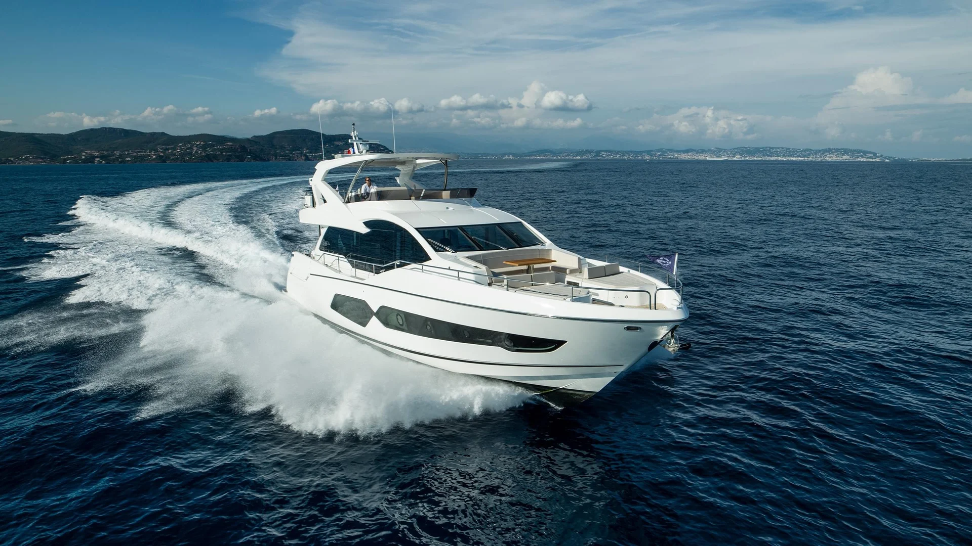 Sunseeker 76 Yacht — photo 6