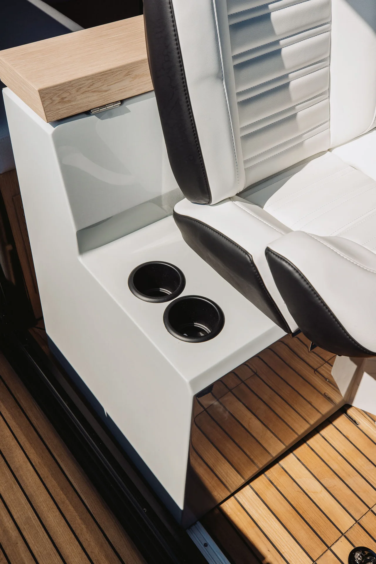 XO Boats EXPLR 44 — photo 5
