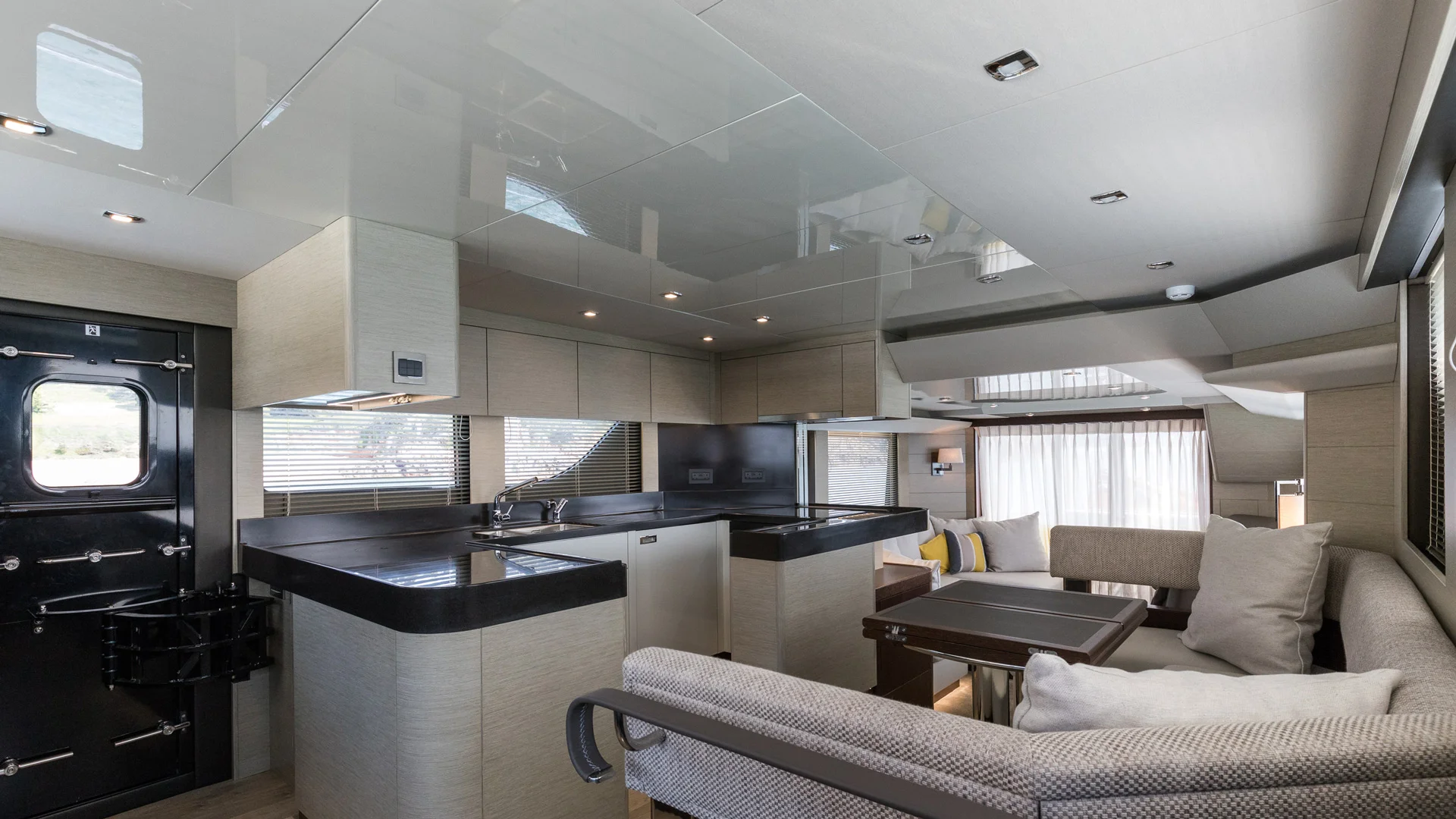 Hardy Marine Hardy 65DS — photo 8