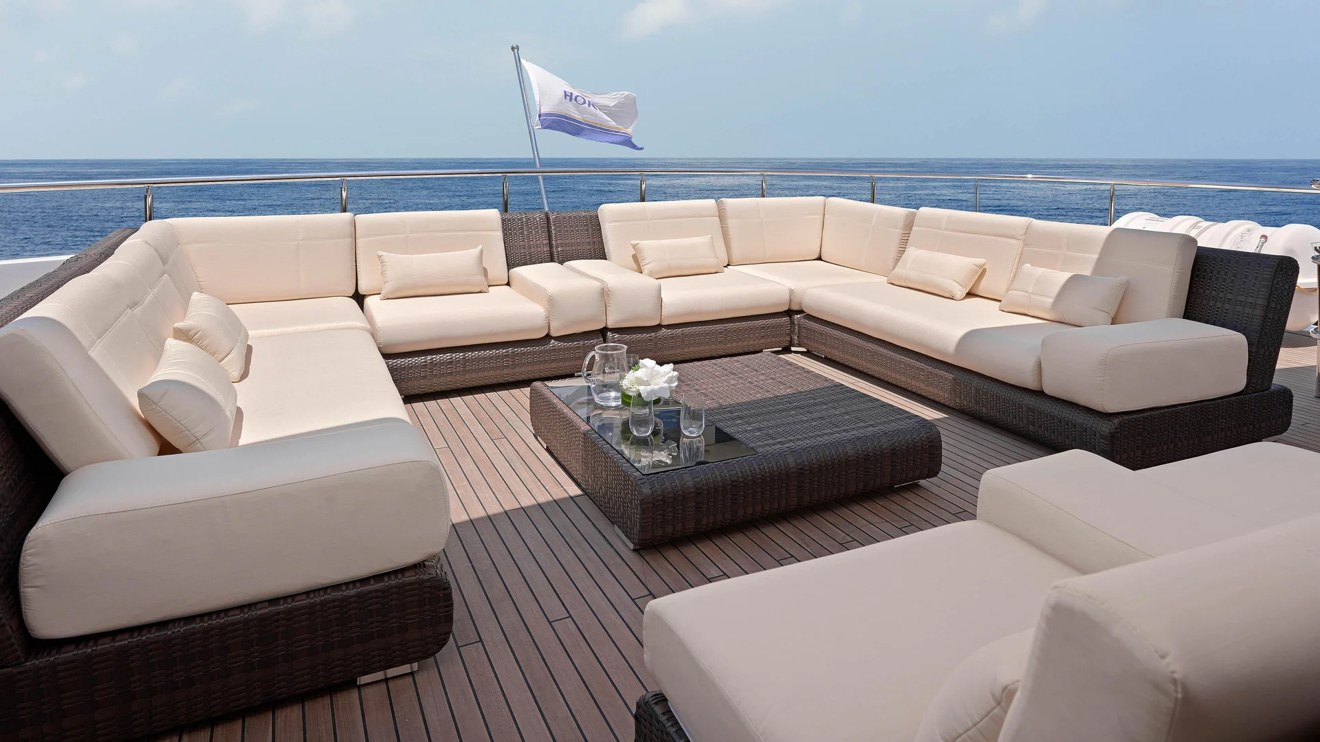 Horizon Yachts EP150 — photo 6